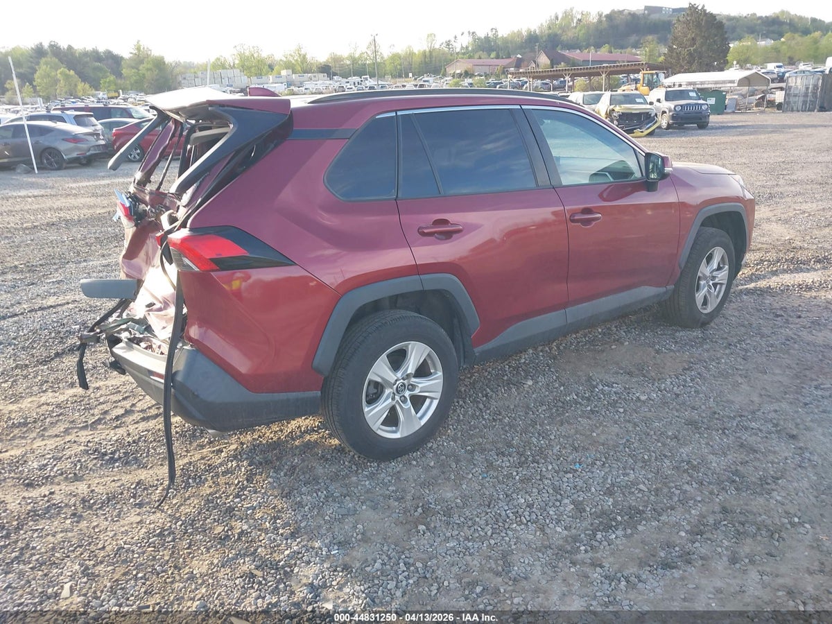 2021 TOYOTA RAV4 XLE — снимка 4