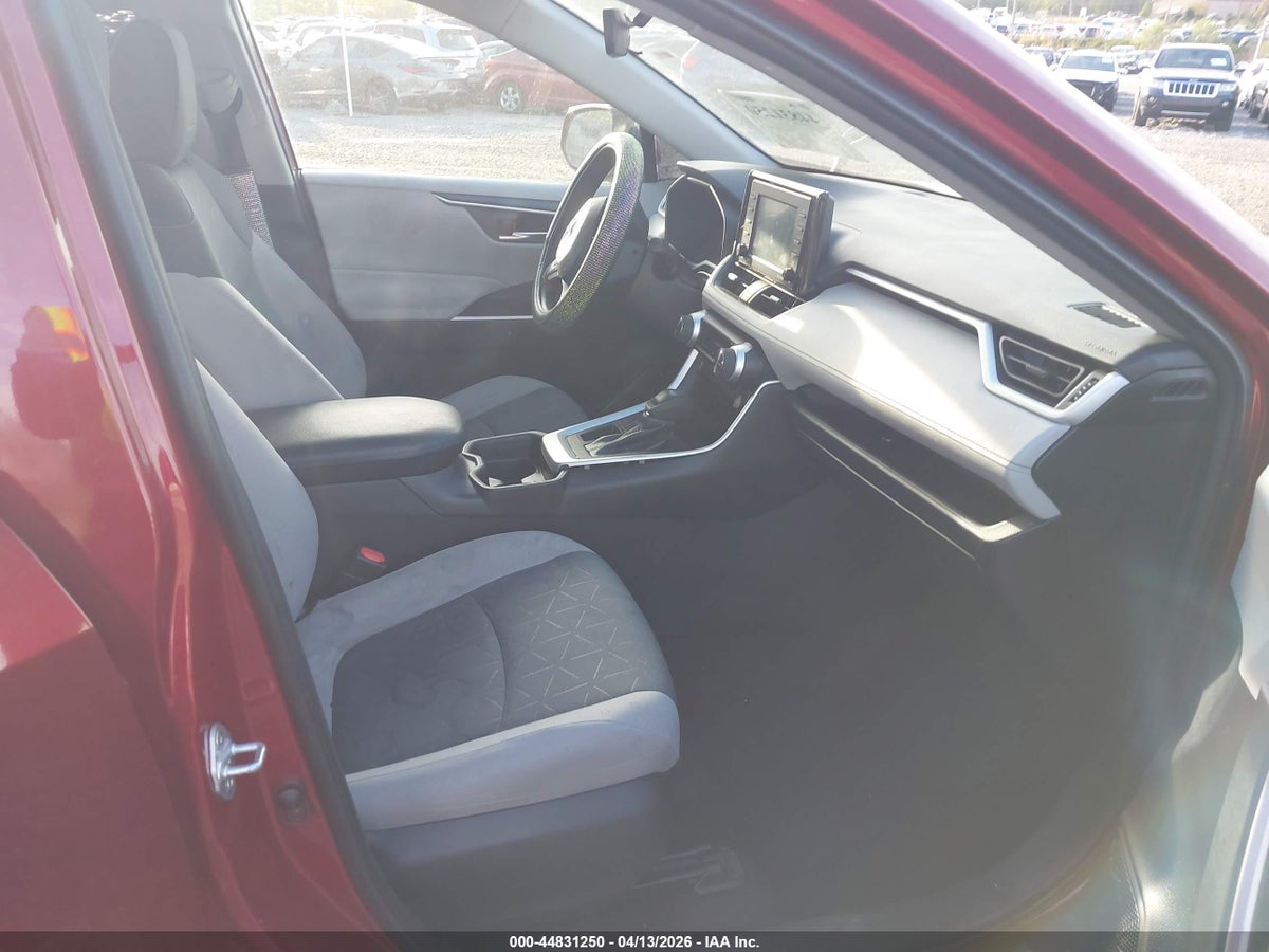 2021 TOYOTA RAV4 XLE — снимка 5