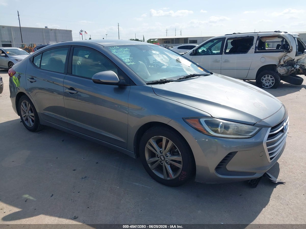 2017 HYUNDAI ELANTRA SE
