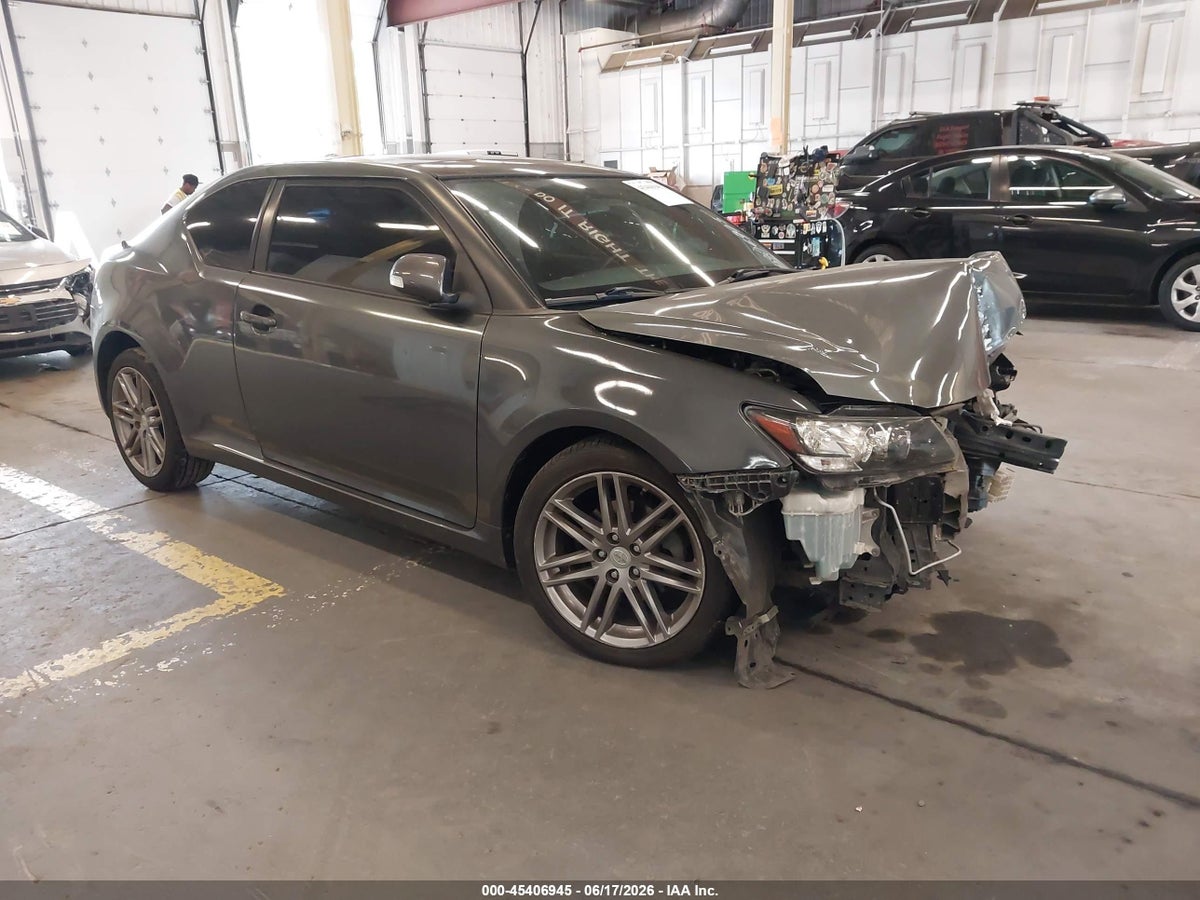 2013 SCION TC