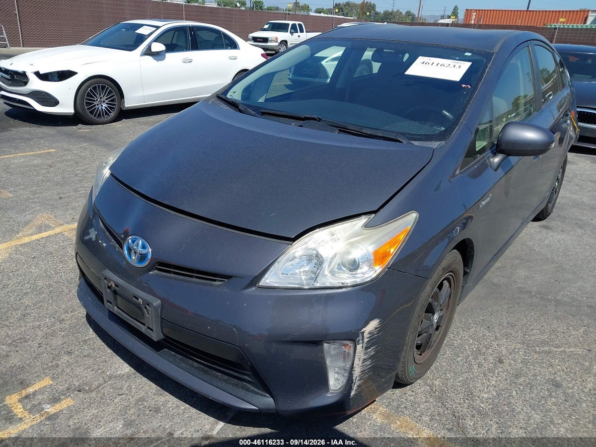 2015 TOYOTA PRIUS TWO — снимка 2