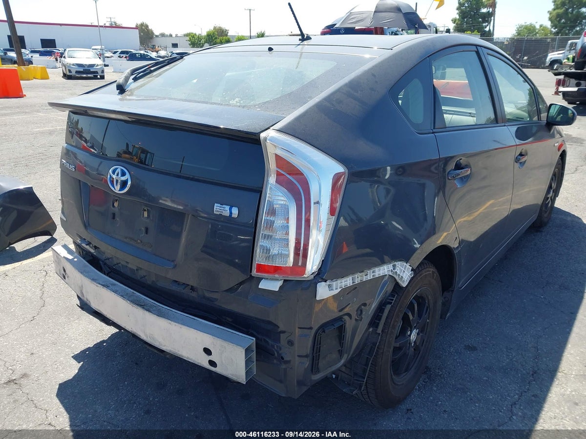 2015 TOYOTA PRIUS TWO — снимка 4