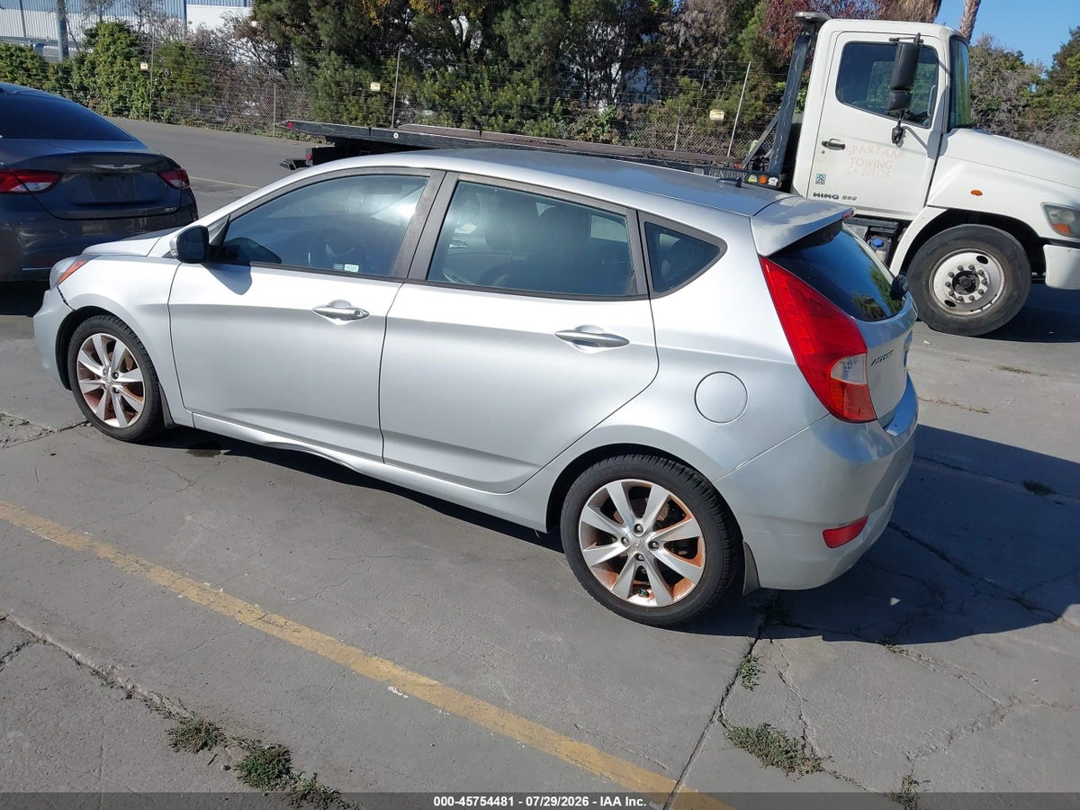 2013 HYUNDAI ACCENT SE — снимка 3