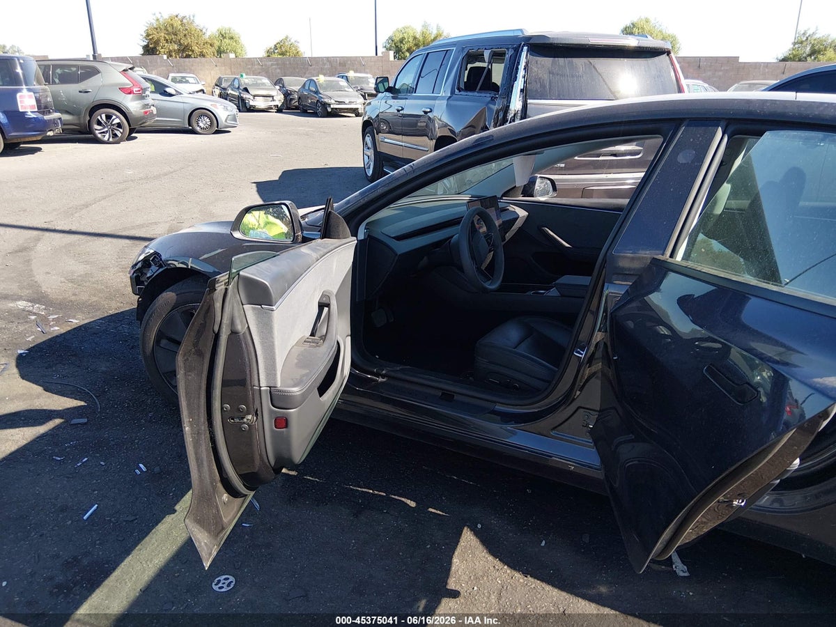2025 TESLA MODEL 3 LONG RANGE REAR-WHEEL DRIVE/STANDARD REAR-WHEEL DRIVE — снимка 5