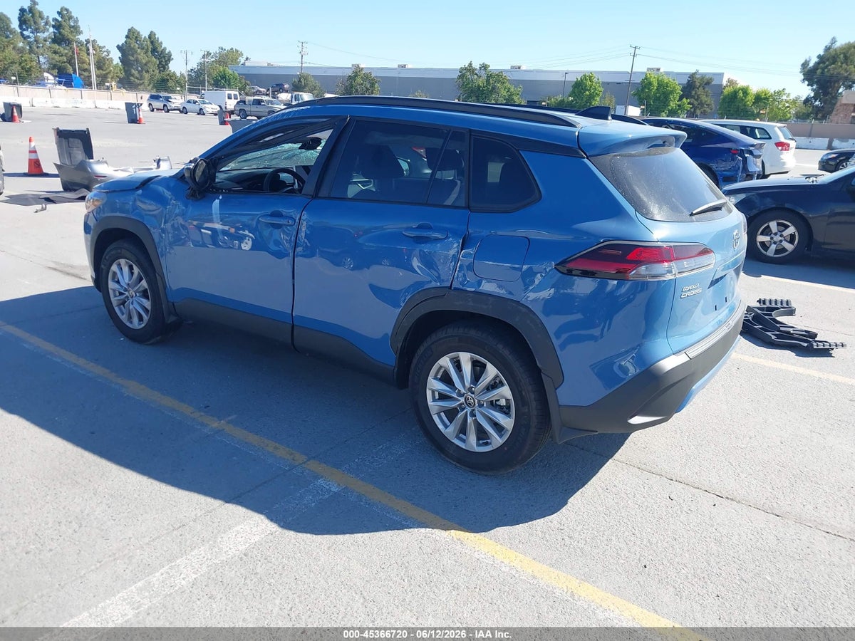 2026 TOYOTA COROLLA CROSS LE — снимка 3