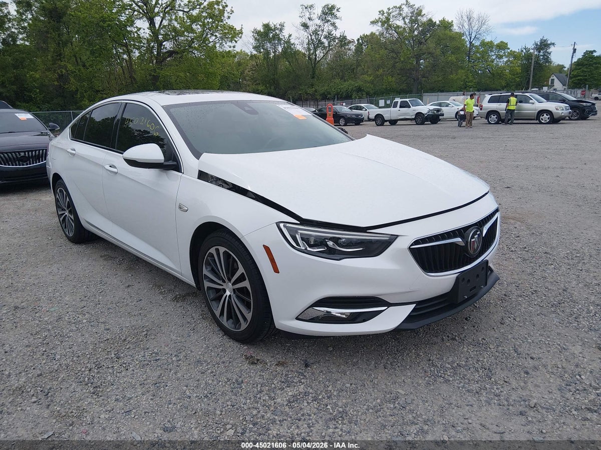 2018 BUICK REGAL SPORTBACK ESSENCE