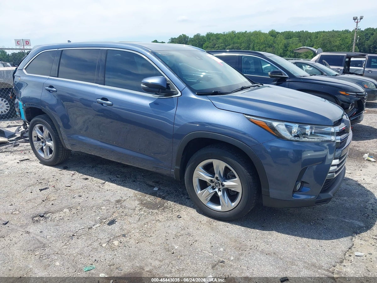 2017 TOYOTA HIGHLANDER LIMITED