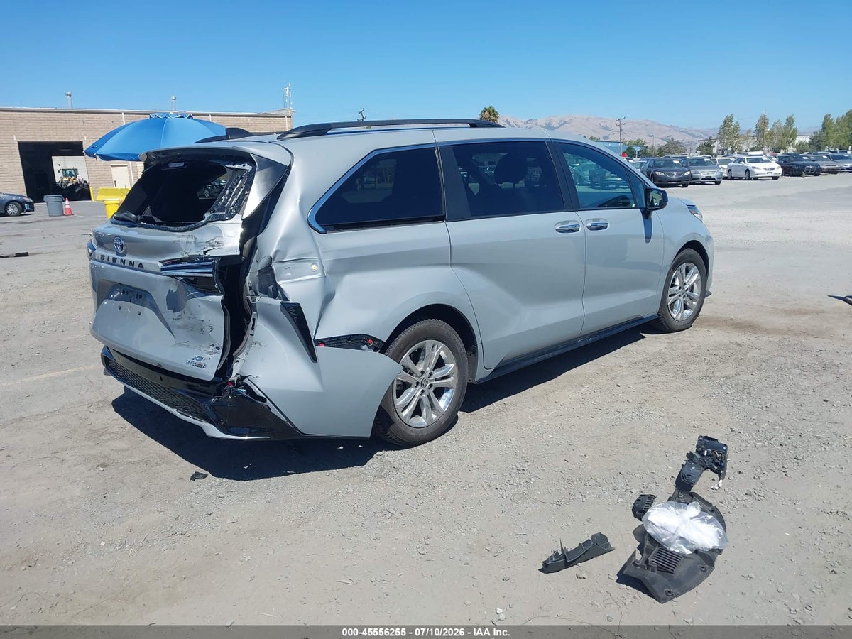 2023 TOYOTA SIENNA XSE — снимка 4