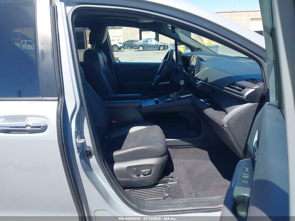 2023 TOYOTA SIENNA XSE — снимка 5