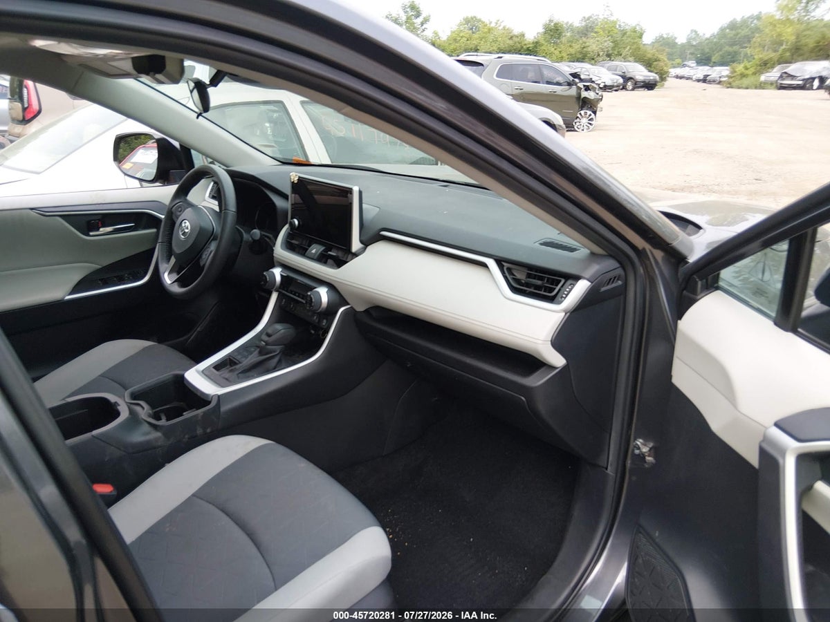 2024 TOYOTA RAV4 XLE — снимка 5