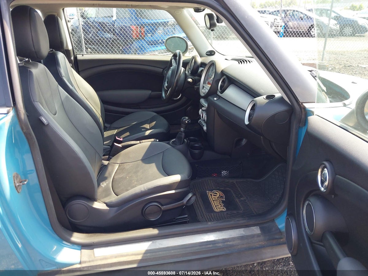 2010 MINI COOPER — снимка 5