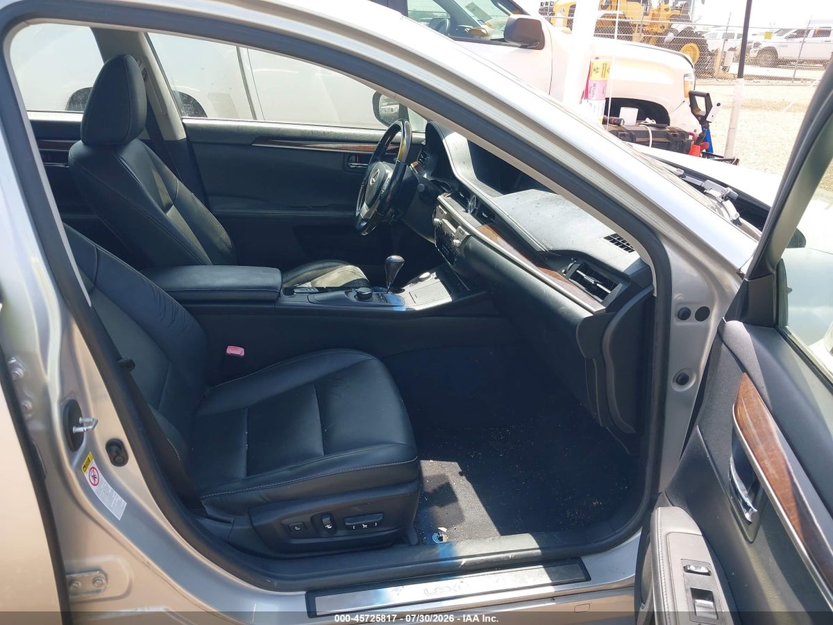 2013 LEXUS ES 350 — снимка 5