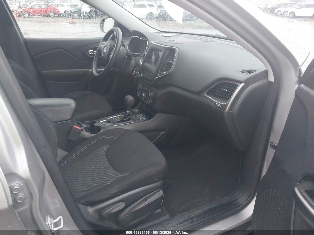 2019 JEEP CHEROKEE LATITUDE 4X4 — снимка 5