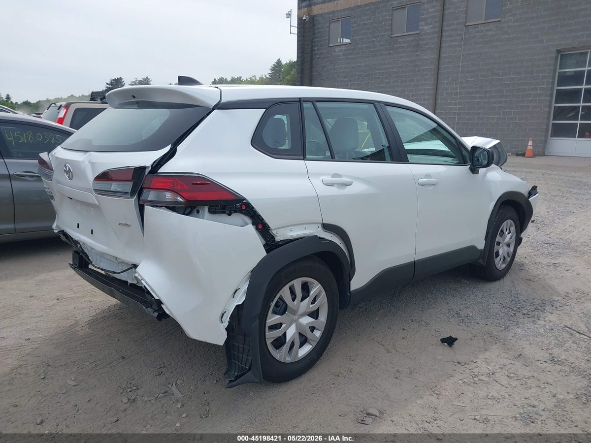 2026 TOYOTA COROLLA CROSS L — снимка 4