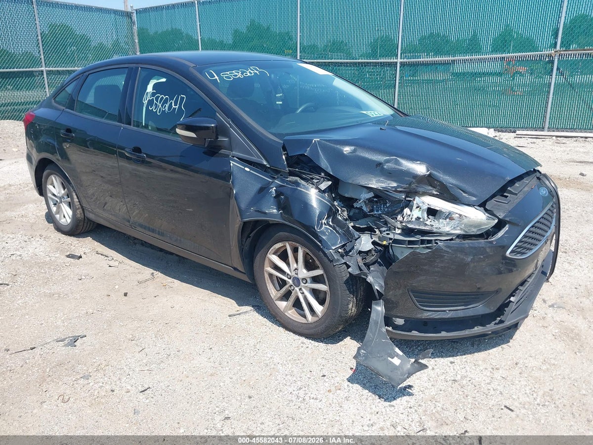 2015 FORD FOCUS SE