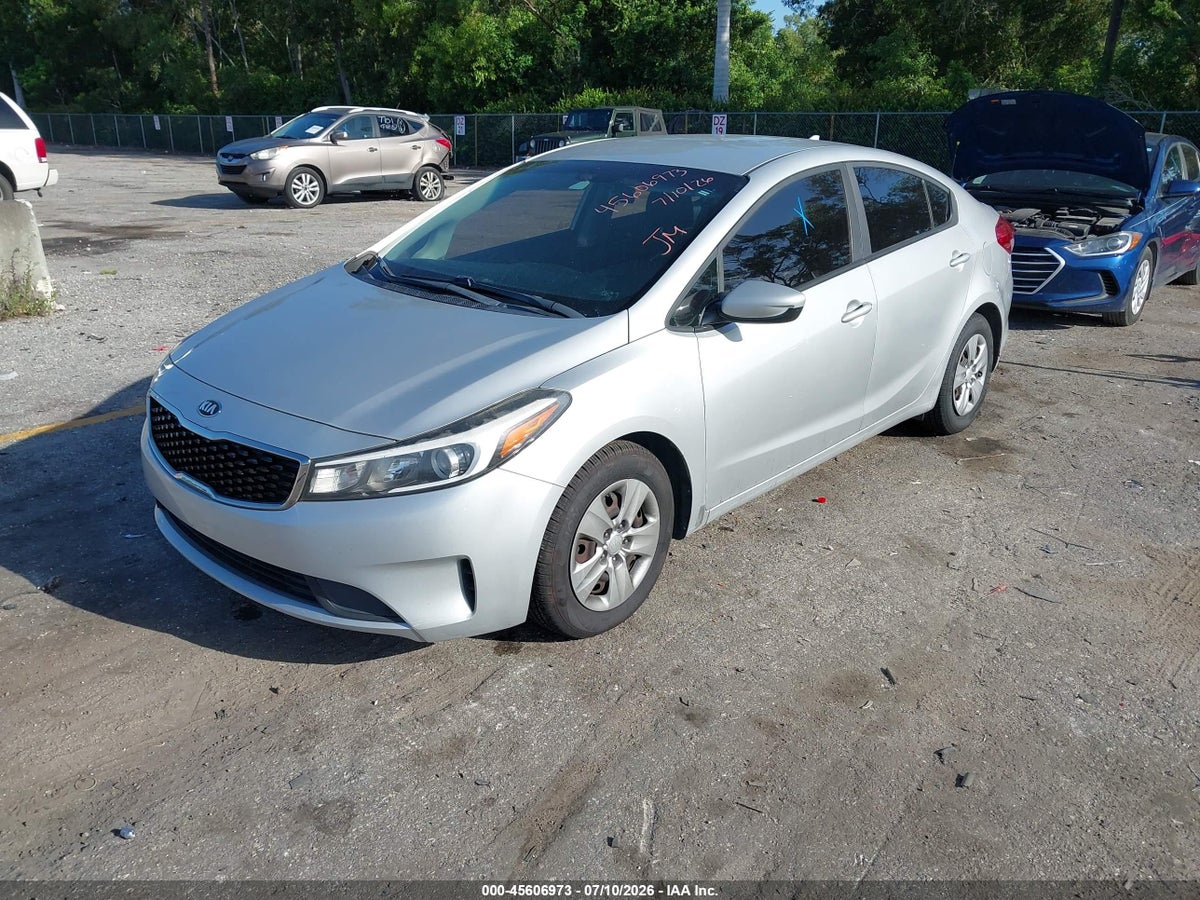2017 KIA FORTE LX — снимка 2