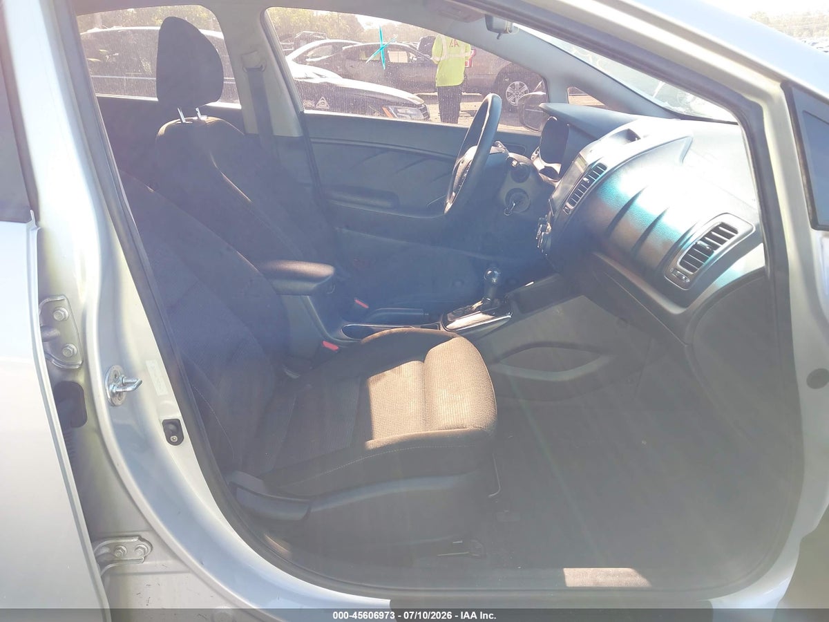 2017 KIA FORTE LX — снимка 5