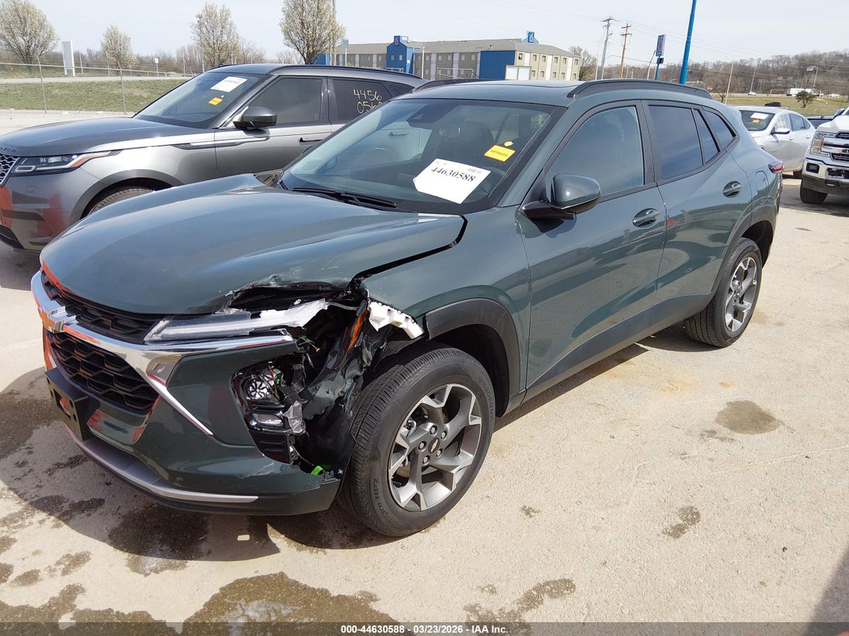 2025 CHEVROLET TRAX FWD LT — снимка 2
