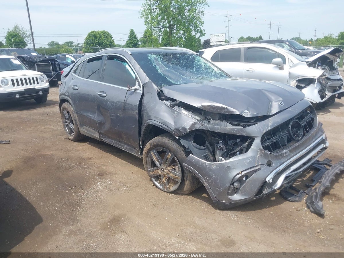2025 MERCEDES-BENZ GLA 250 4MATIC