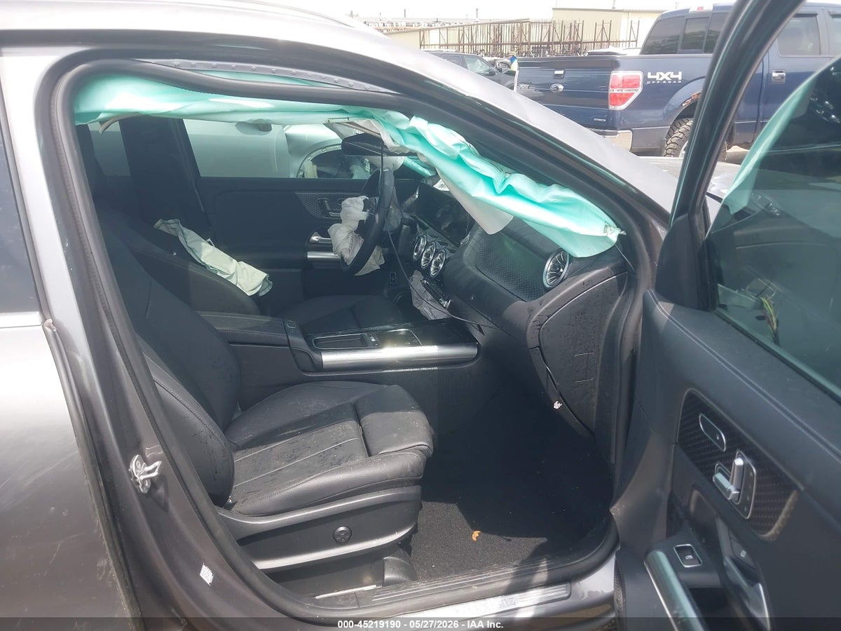 2025 MERCEDES-BENZ GLA 250 4MATIC — снимка 5