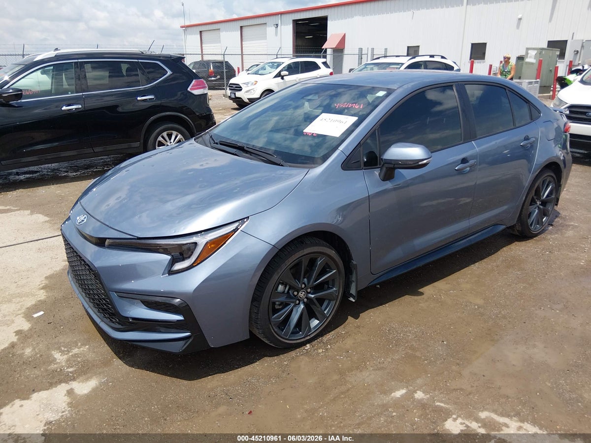 2026 TOYOTA COROLLA SE — снимка 2
