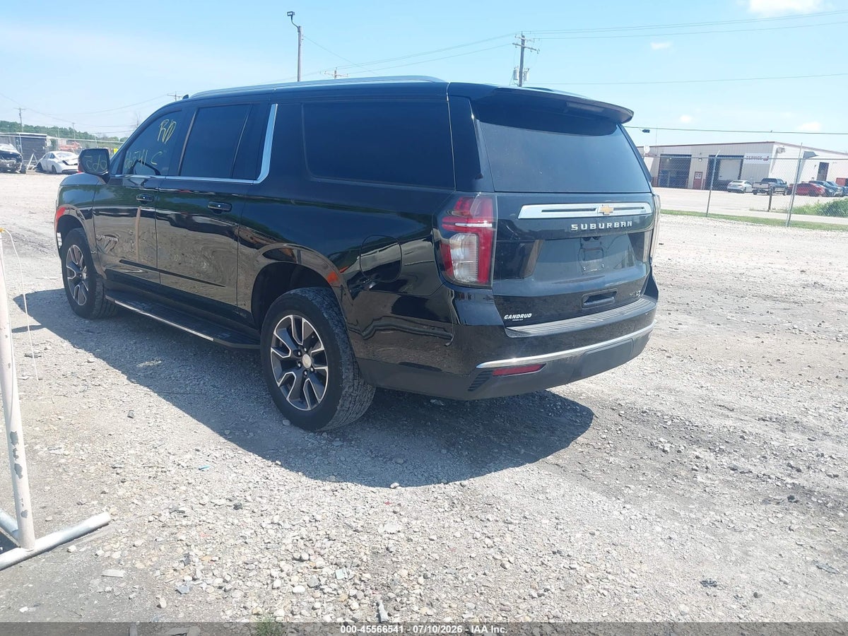 2021 CHEVROLET SUBURBAN 4WD LT — снимка 3