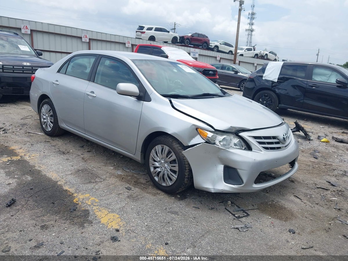 2013 TOYOTA COROLLA LE