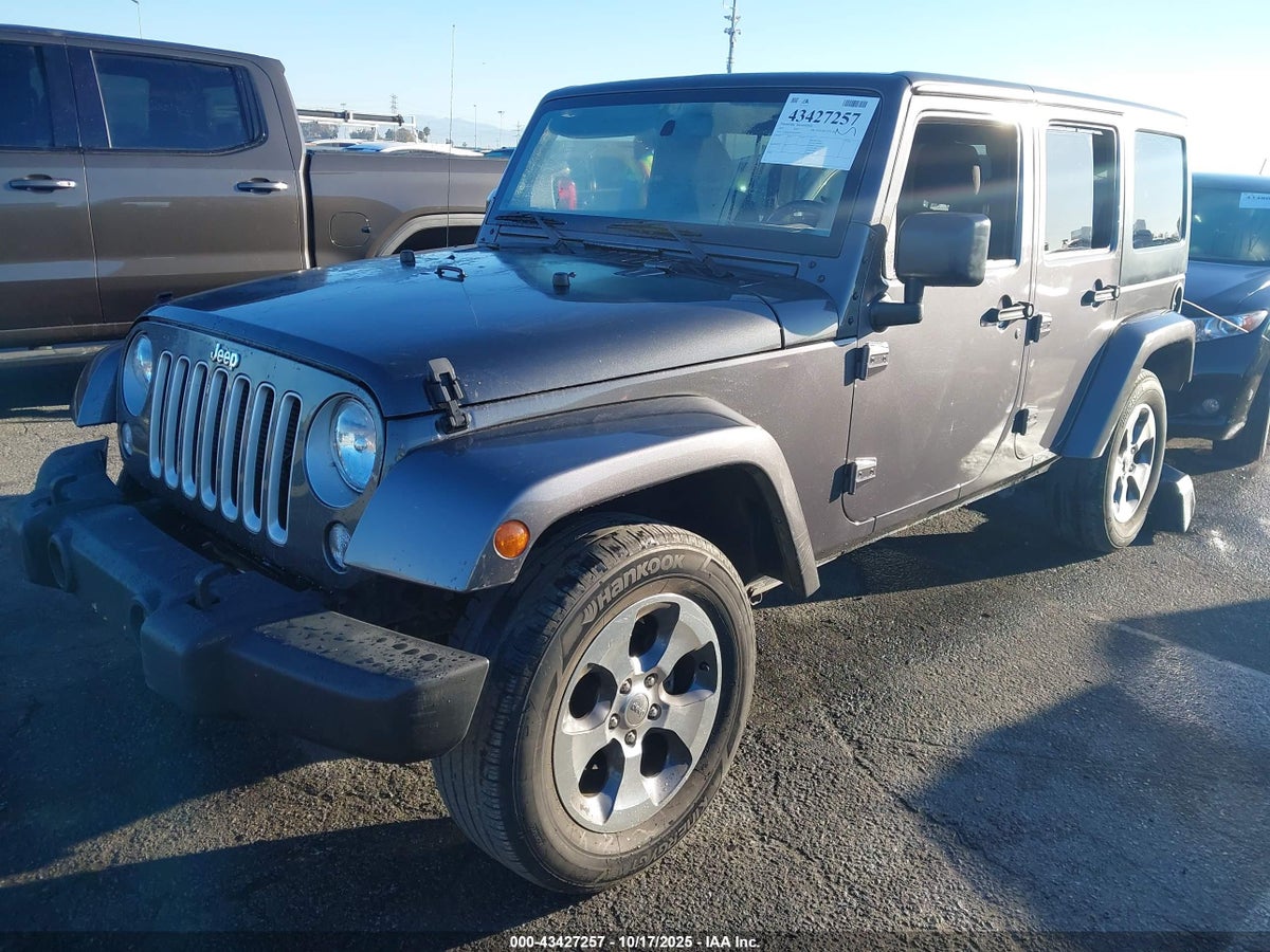 2017 JEEP WRANGLER UNLIMITED SAHARA 4X4 — снимка 2