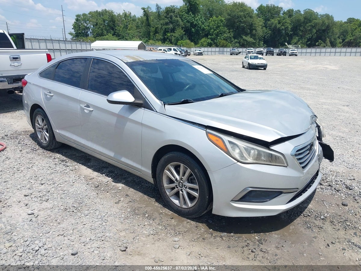 2017 HYUNDAI SONATA SE