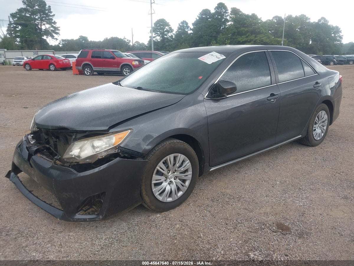2012 TOYOTA CAMRY LE — снимка 2