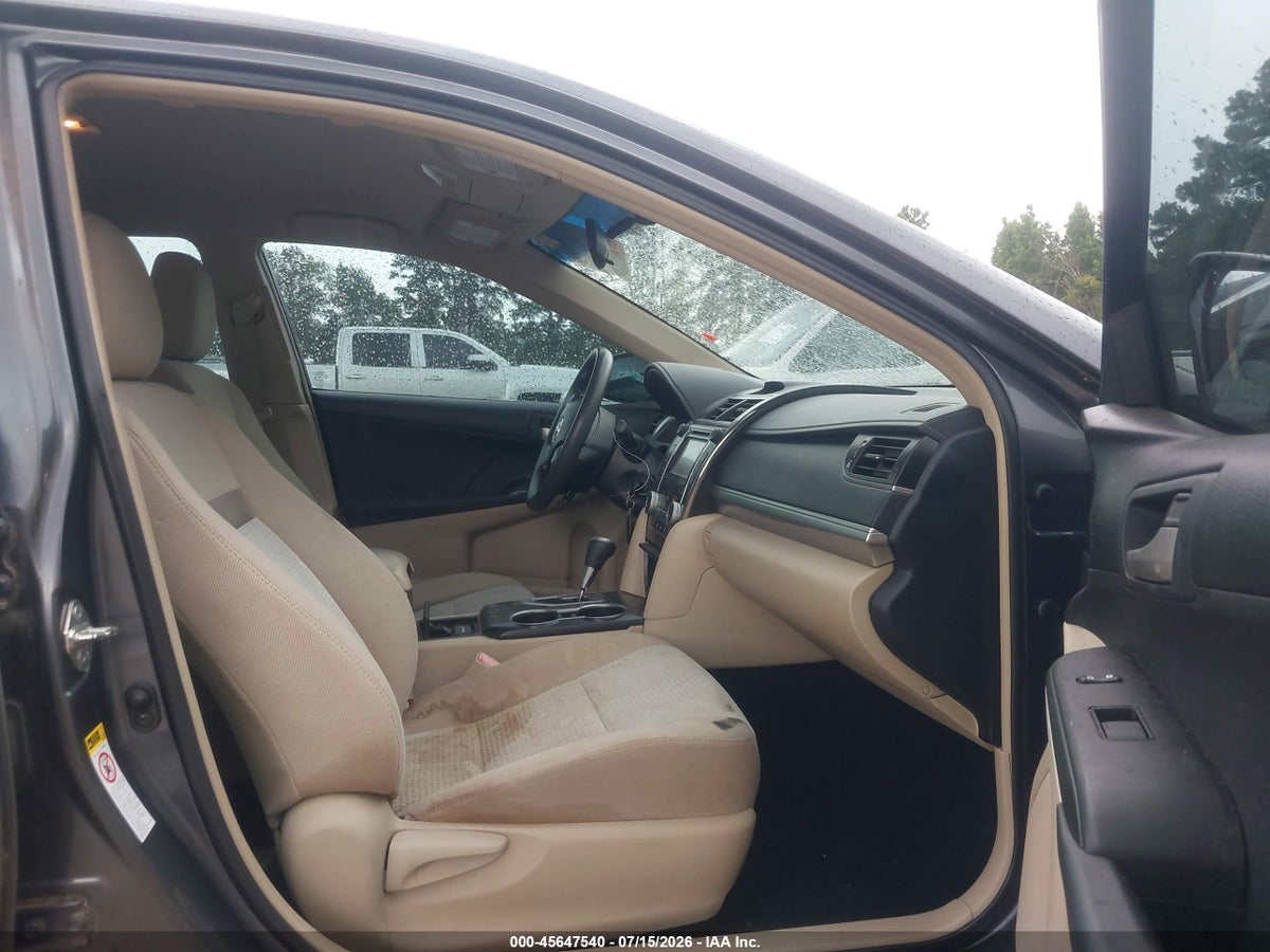 2012 TOYOTA CAMRY LE — снимка 5