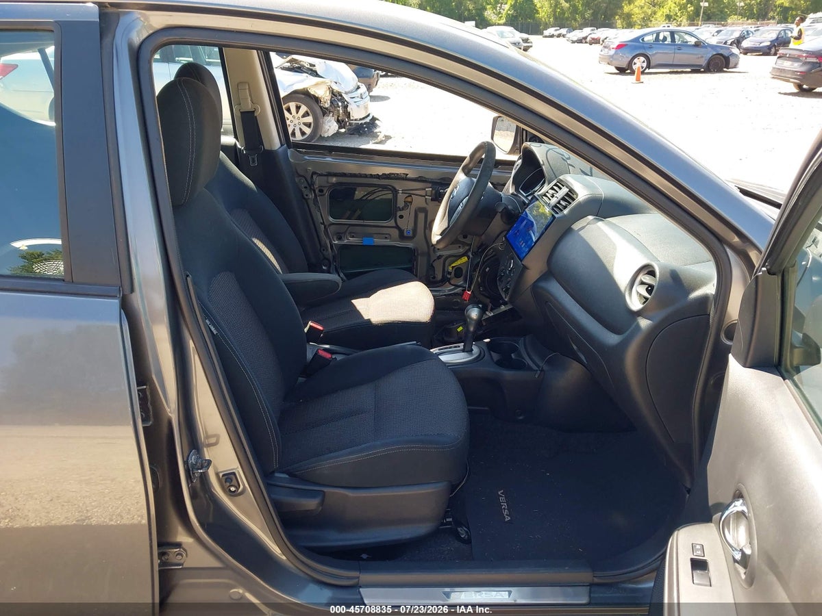 2016 NISSAN VERSA 1.6 SV — снимка 5