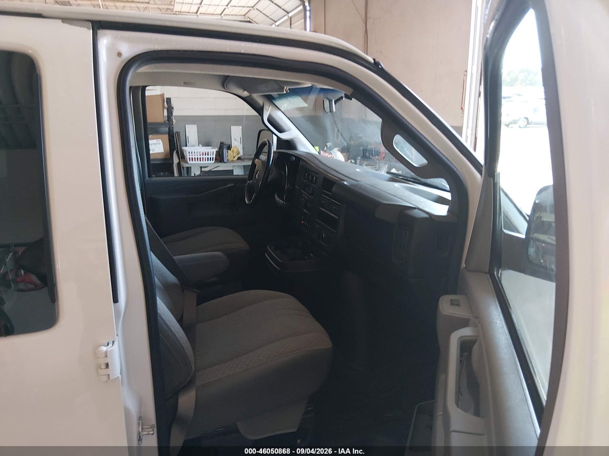 2016 CHEVROLET EXPRESS 3500 LT — снимка 5