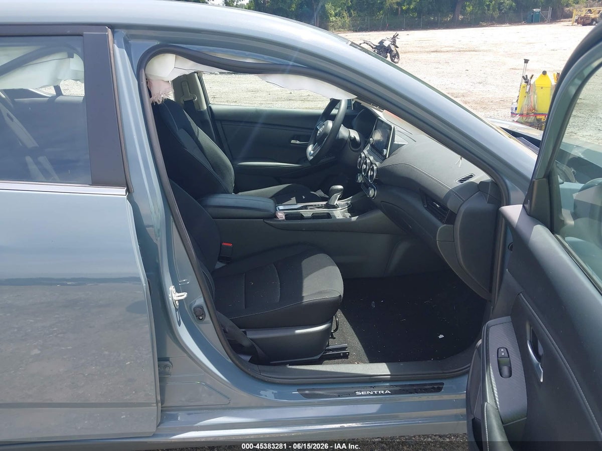 2025 NISSAN SENTRA SV — снимка 5