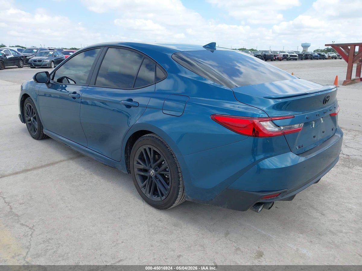 2026 TOYOTA CAMRY SE — снимка 3