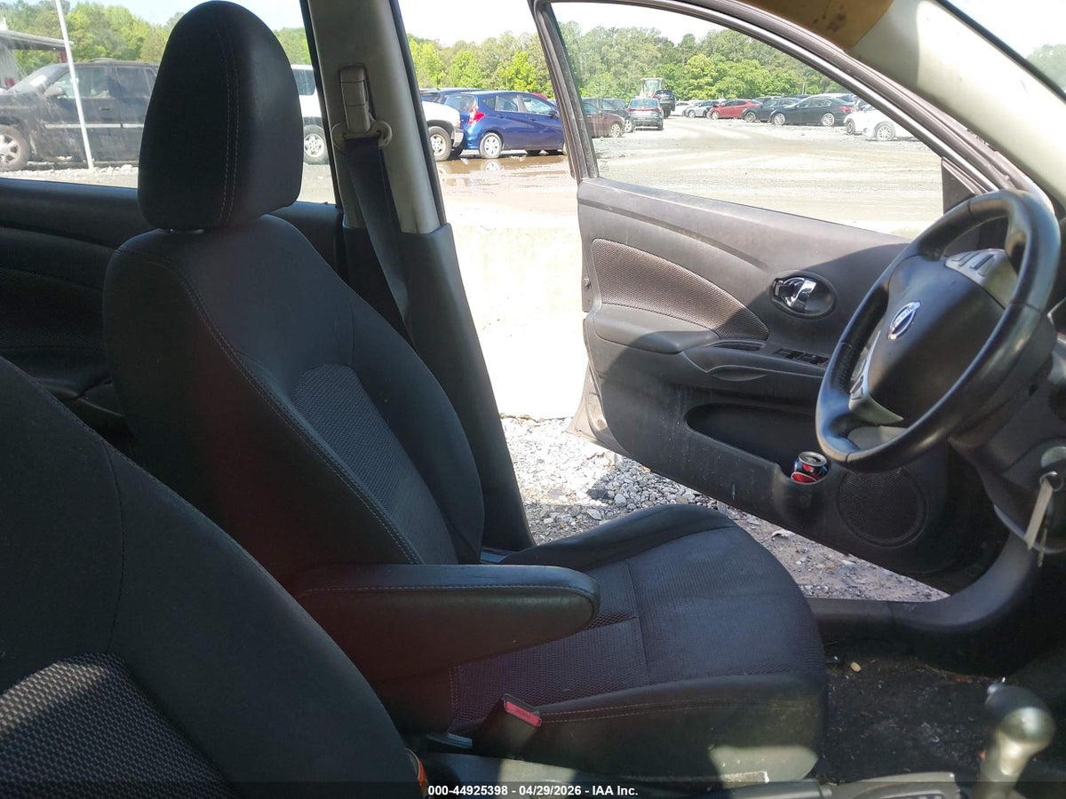 2017 NISSAN VERSA 1.6 SV — снимка 5