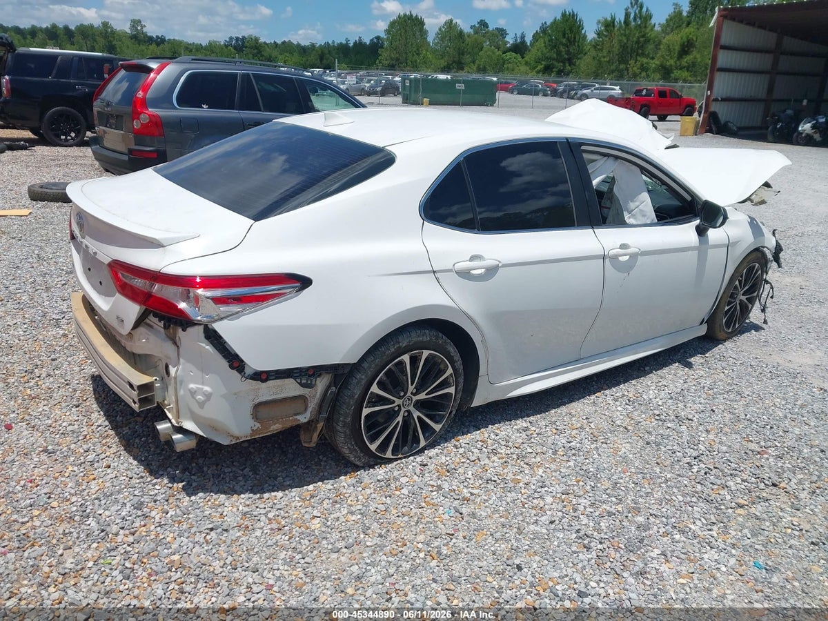 2020 TOYOTA CAMRY SE — снимка 4