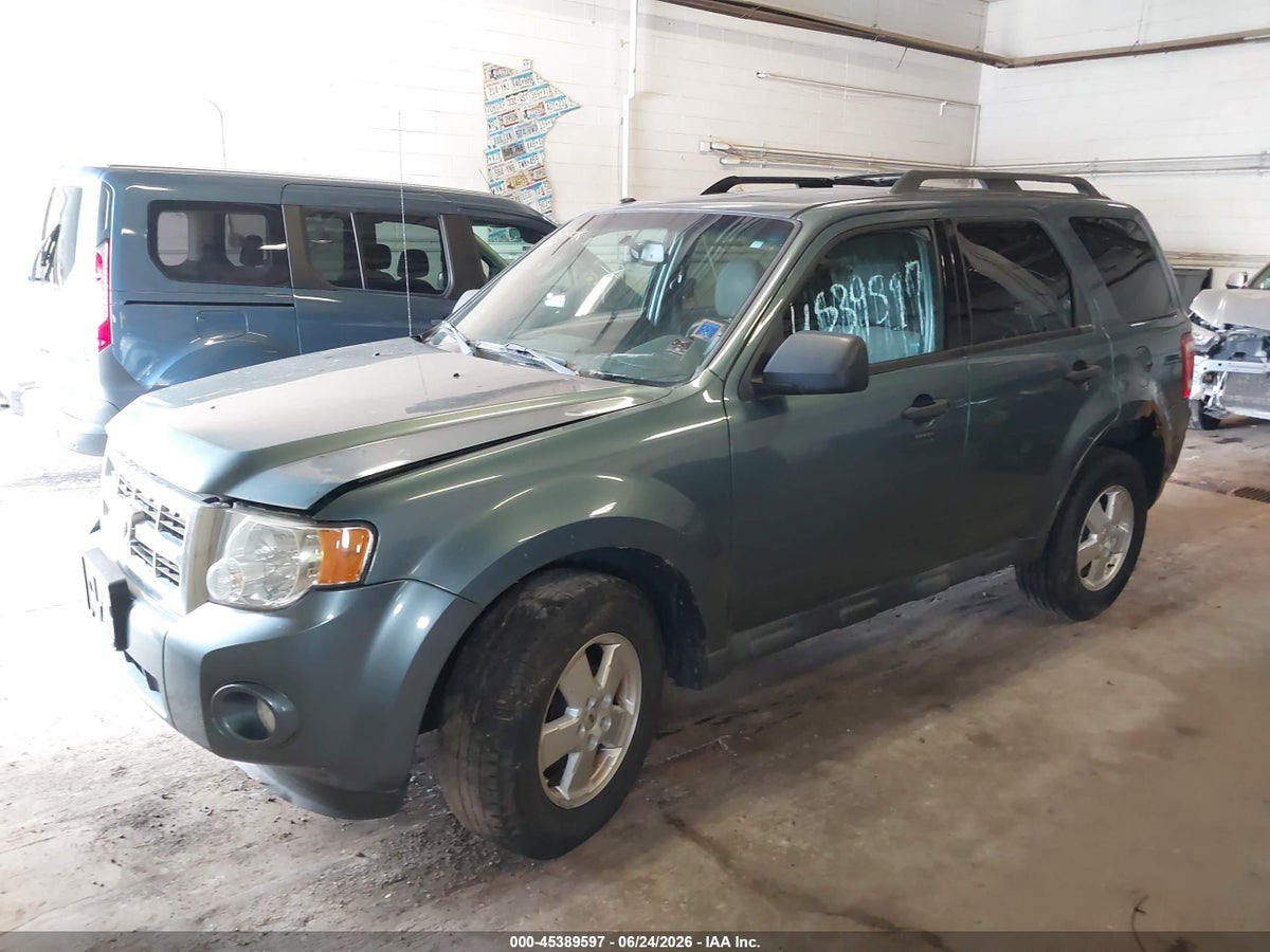 2011 FORD ESCAPE XLT — снимка 2