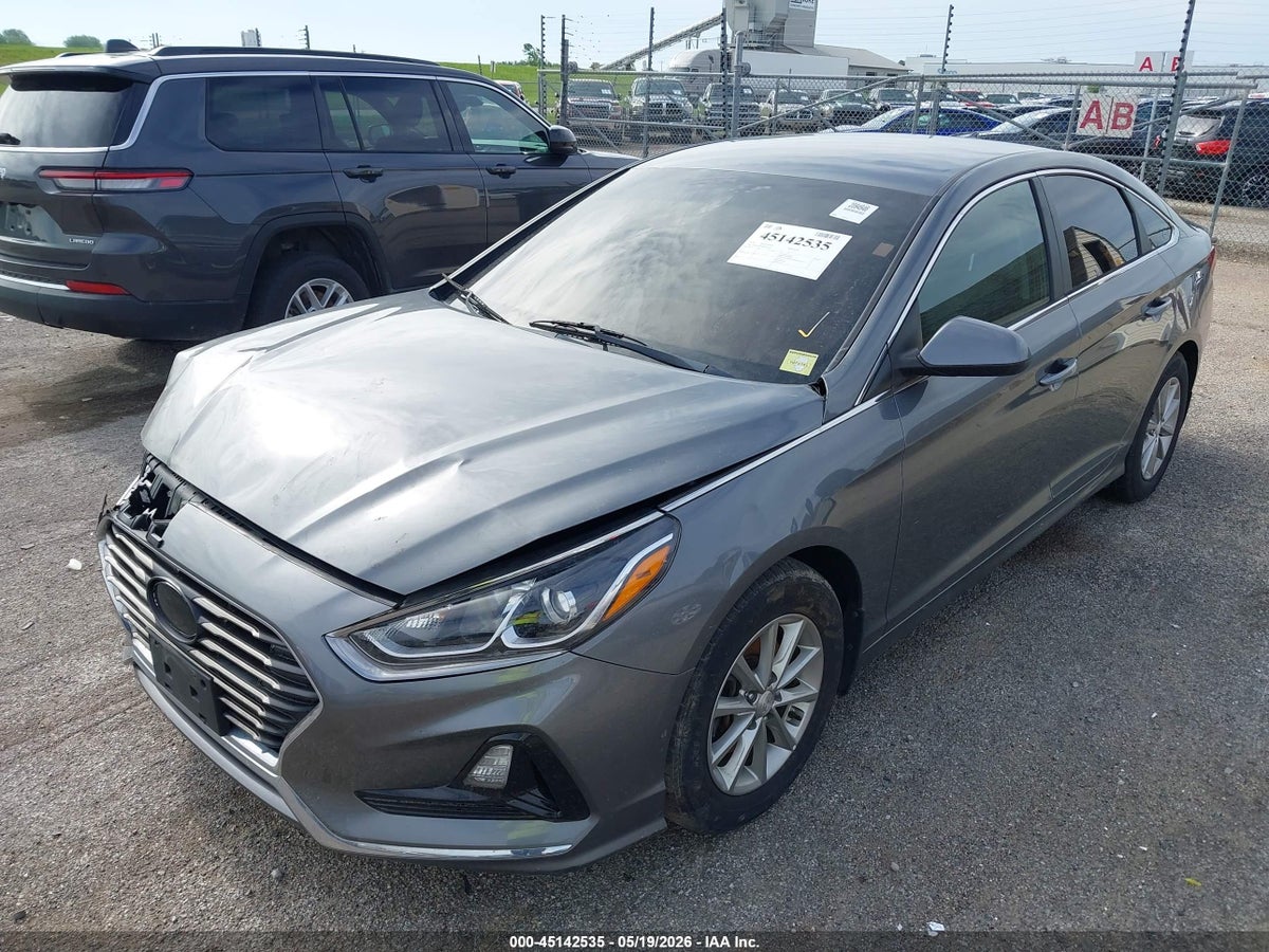 2019 HYUNDAI SONATA SE — снимка 2