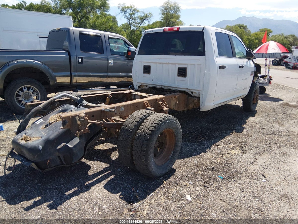 2011 RAM RAM 3500 HD CHASSIS ST/SLT/LARAMIE — снимка 4