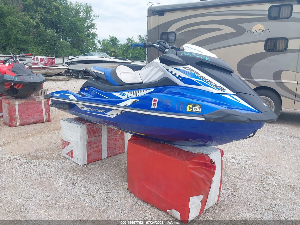 2021 YAMAHA WAVERUNNER