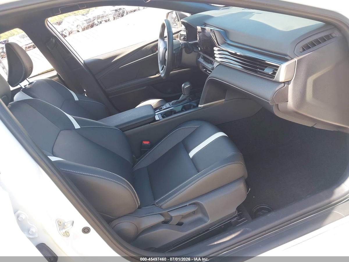 2025 TOYOTA CAMRY SE — снимка 5