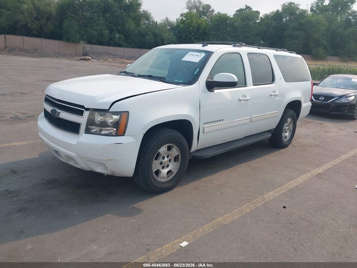2010 CHEVROLET SUBURBAN 1500 LT1 — снимка 2