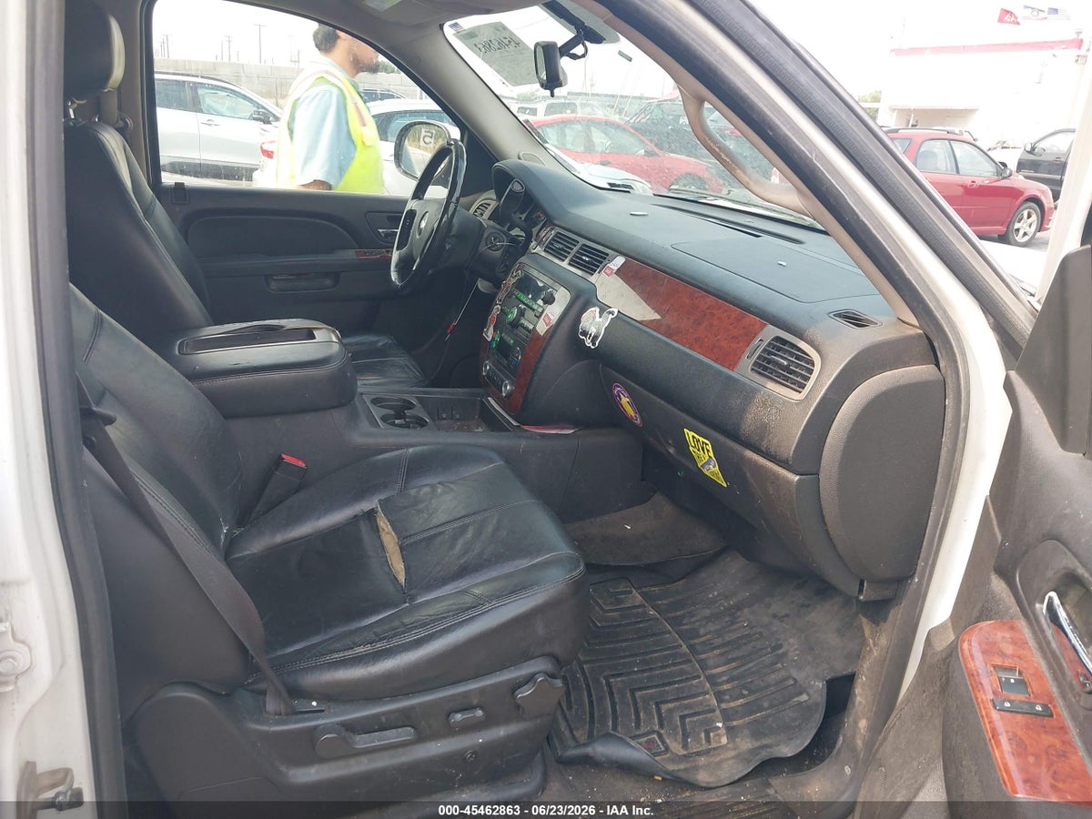2010 CHEVROLET SUBURBAN 1500 LT1 — снимка 5