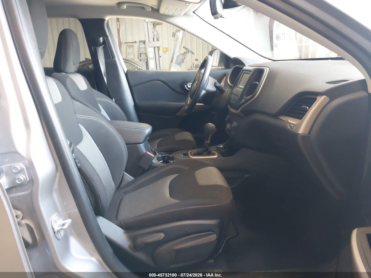 2018 JEEP CHEROKEE LATITUDE 4X4 — снимка 5