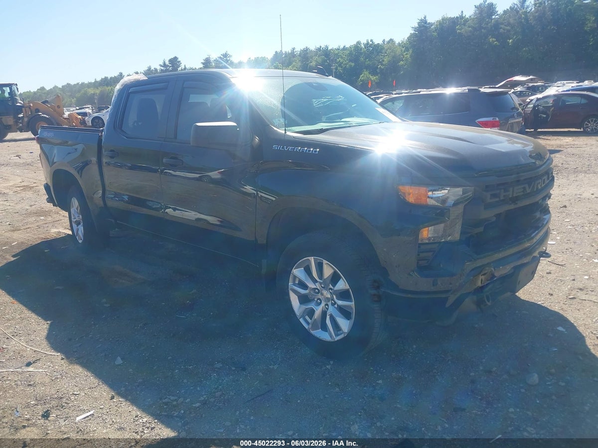 2024 CHEVROLET SILVERADO 1500 4WD SHORT BED CUSTOM
