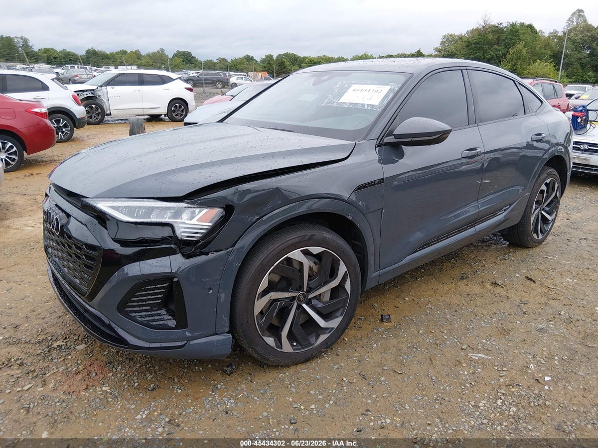 2024 AUDI Q8 E-TRON S LINE PREMIUM PLUS QUATTRO — снимка 2