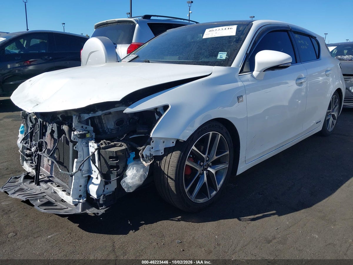 2017 LEXUS CT 200H — снимка 2