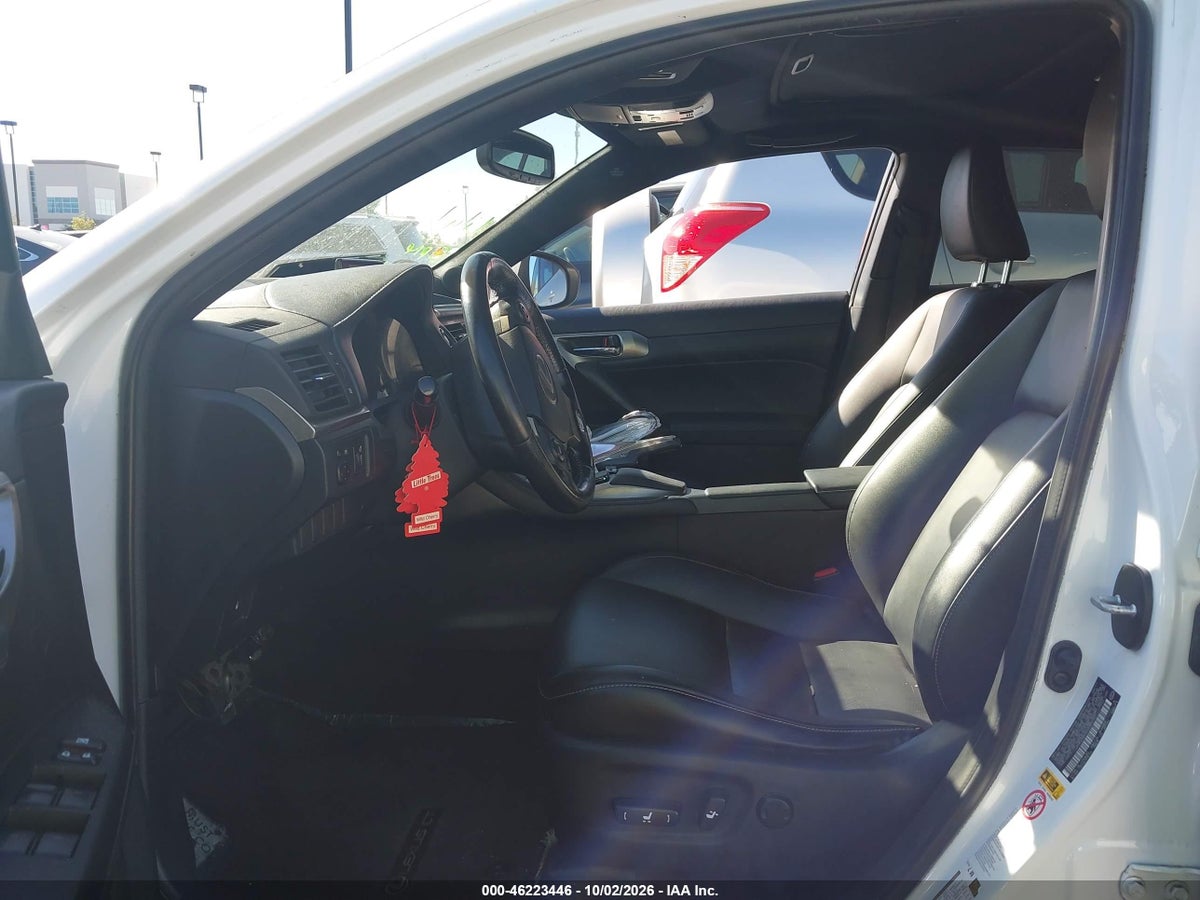 2017 LEXUS CT 200H — снимка 5