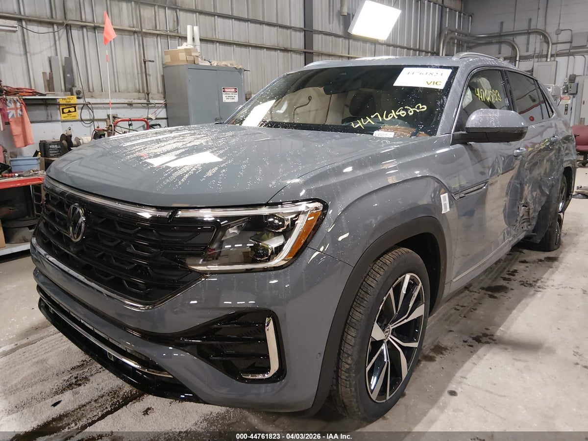 2026 VOLKSWAGEN ATLAS CROSS SPORT SEL PREMIUM R-LINE — снимка 2